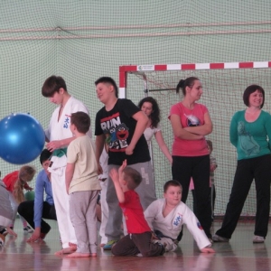 Rodzinna sobota z Oyama Karate w Kłodawie 2014 (9)